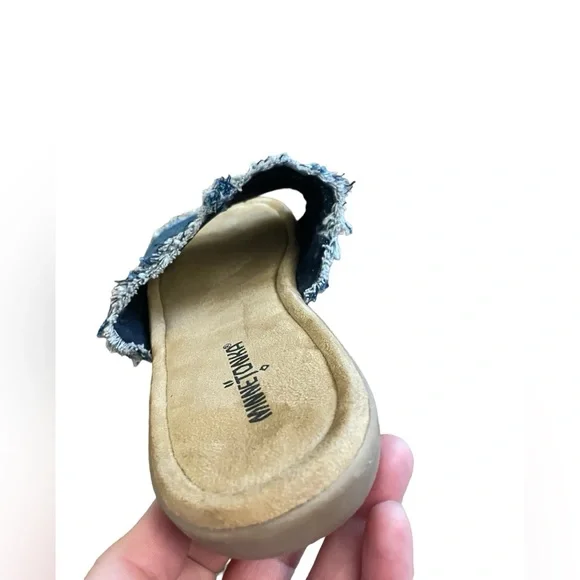 Minnetonka Violet Frayed Denim Slide Sandal - Picture 11 of 15